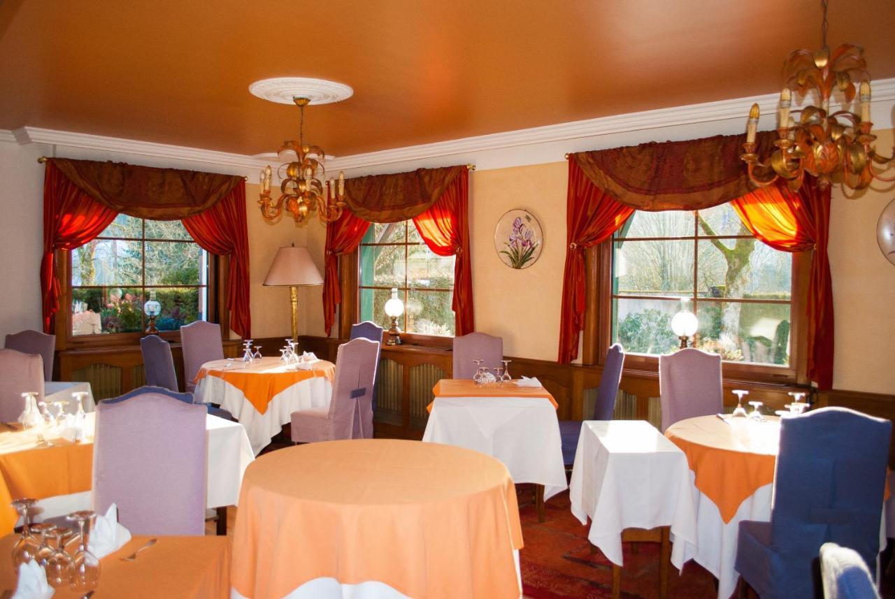 L'Auberge Des Gourmets Hotel Restaurant Le Vaudioux Bagian luar foto