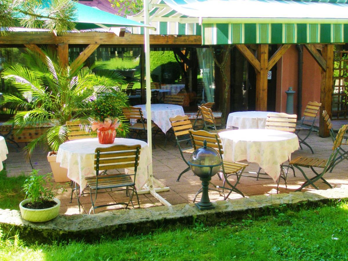 L'Auberge Des Gourmets Hotel Restaurant Le Vaudioux Bagian luar foto